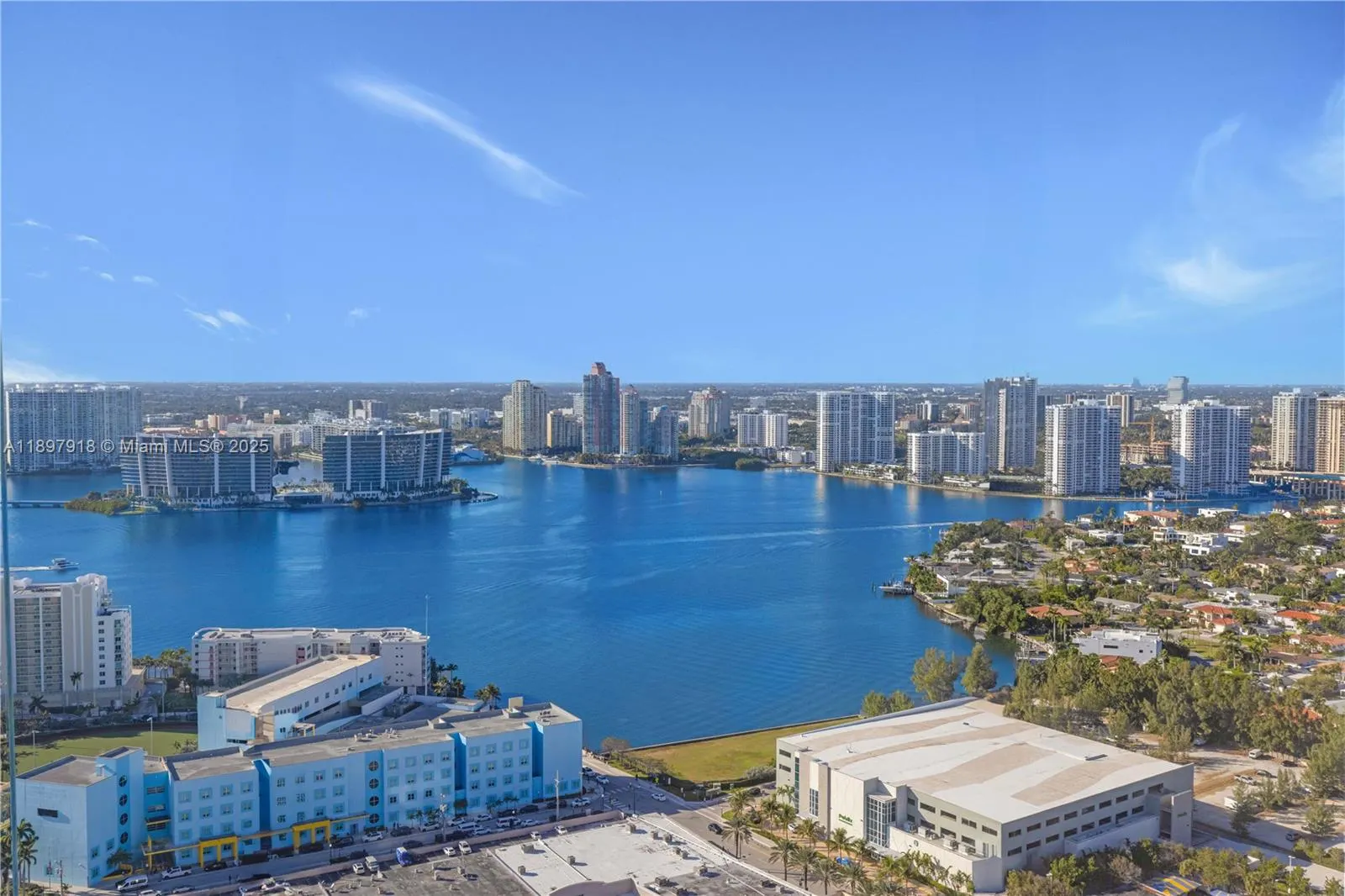 18101 Collins Ave, #4609