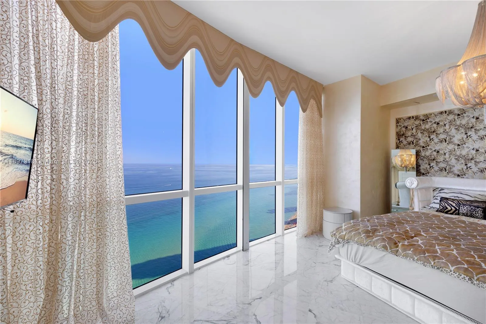 18101 Collins Ave, #4609