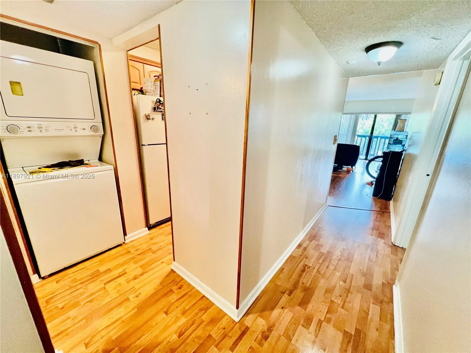 1021 Mockingbird Ln, #215