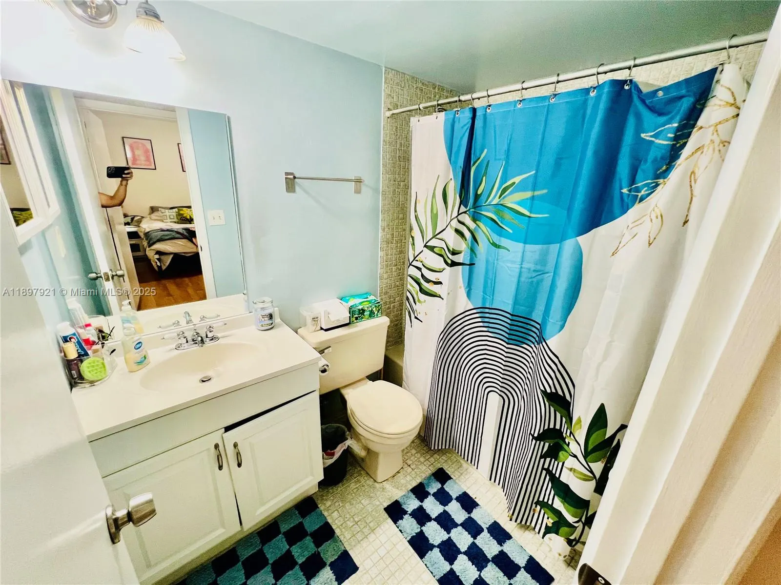 1021 Mockingbird Ln, #215