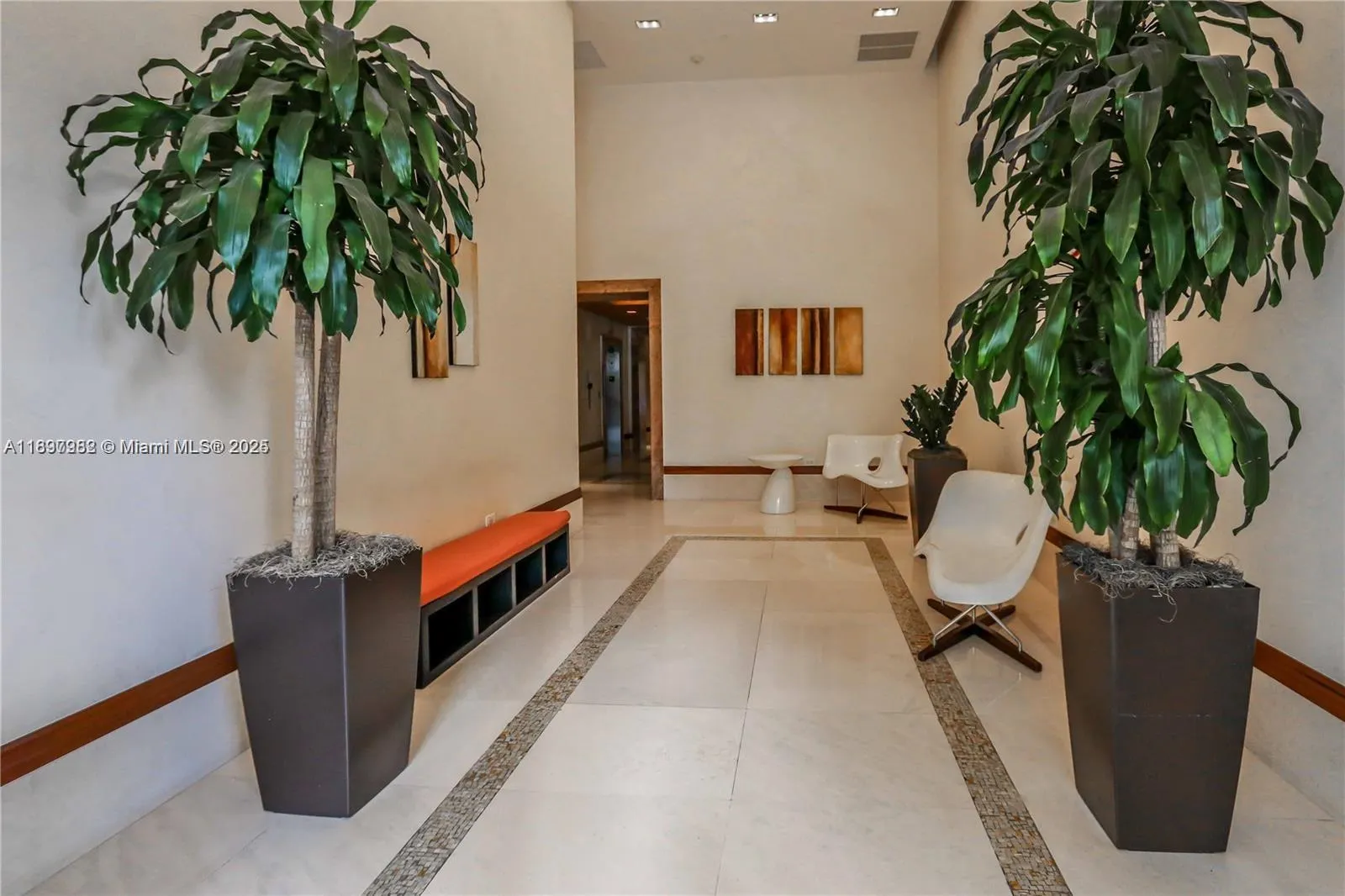 1050 Brickell Ave, #414