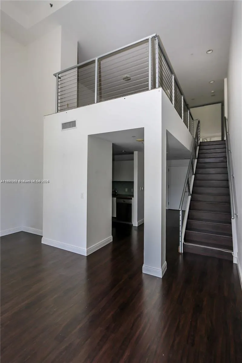 1050 Brickell Ave, #414