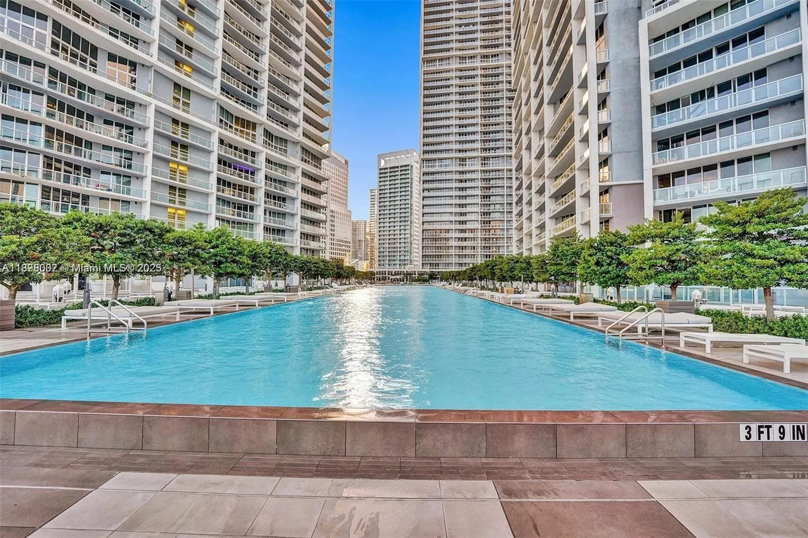 465 Brickell Ave, #1602