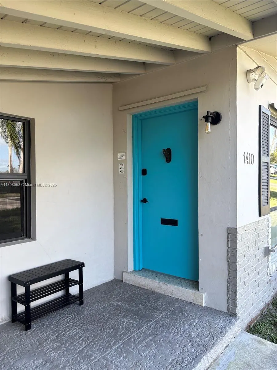1410 Polk St