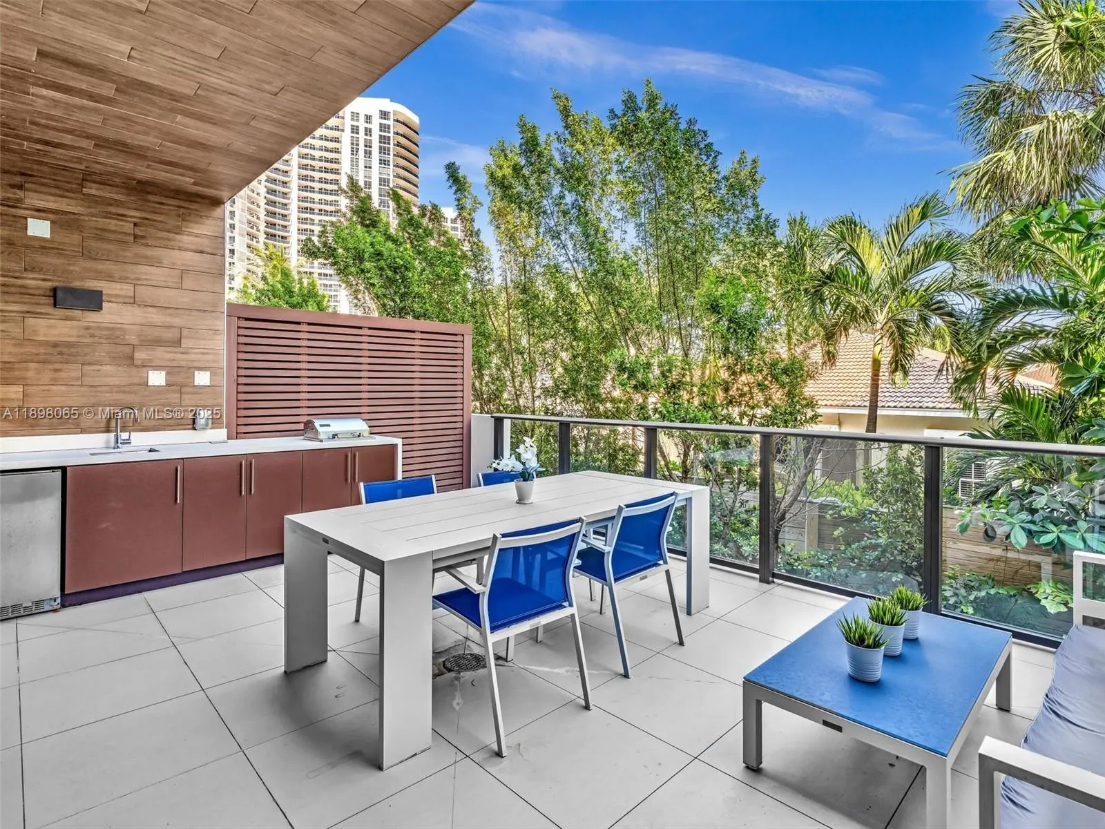 3040 N Ocean Blvd, #N103