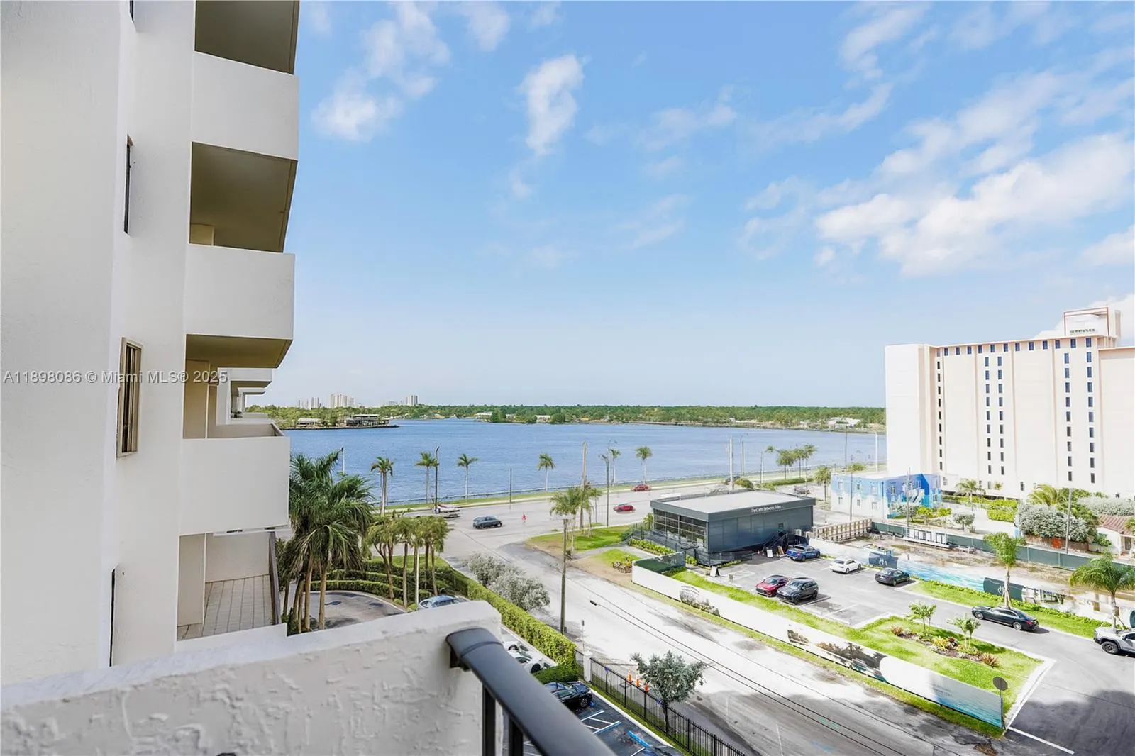 1201 S Ocean Dr, #706N