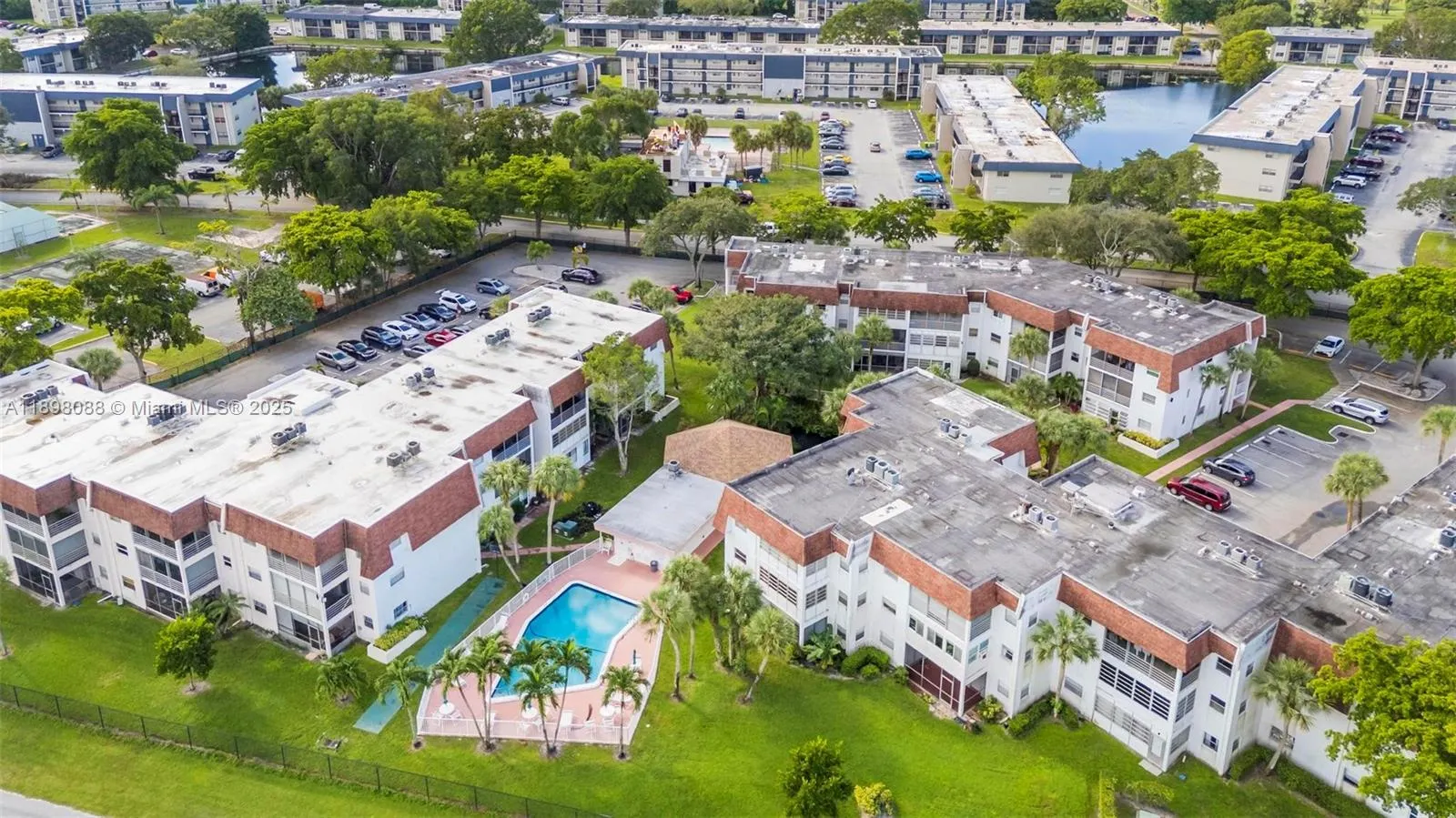 8002 Lagos De Campo Blvd, #B-101