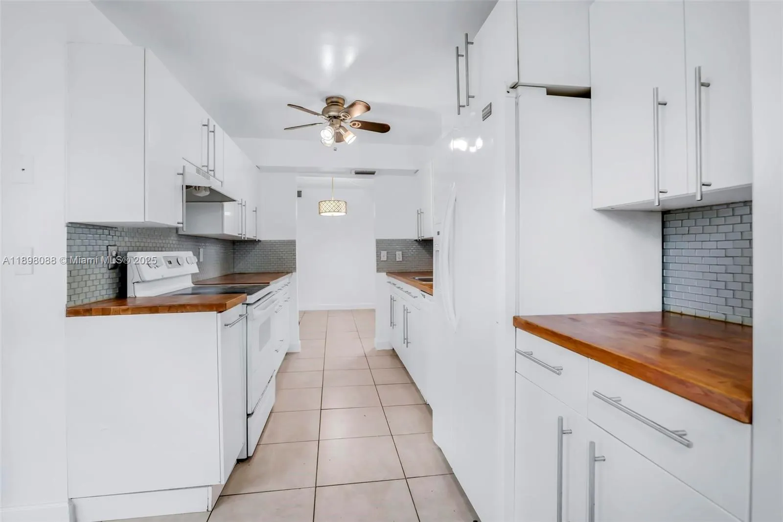 8002 Lagos De Campo Blvd, #B-101