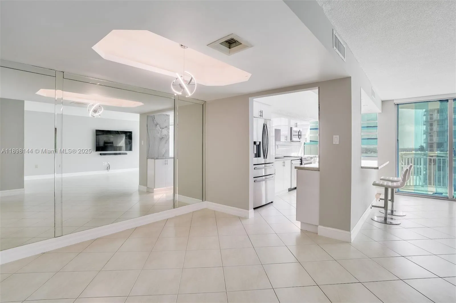 18071 Biscayne Blvd, #1204