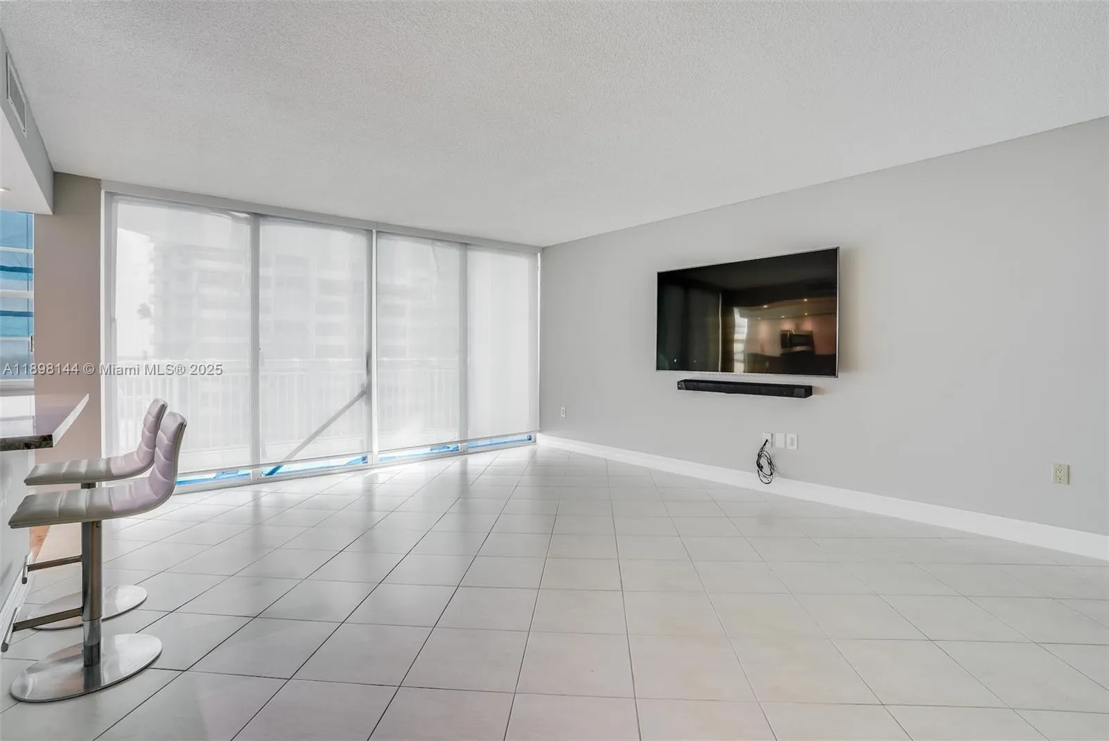 18071 Biscayne Blvd, #1204