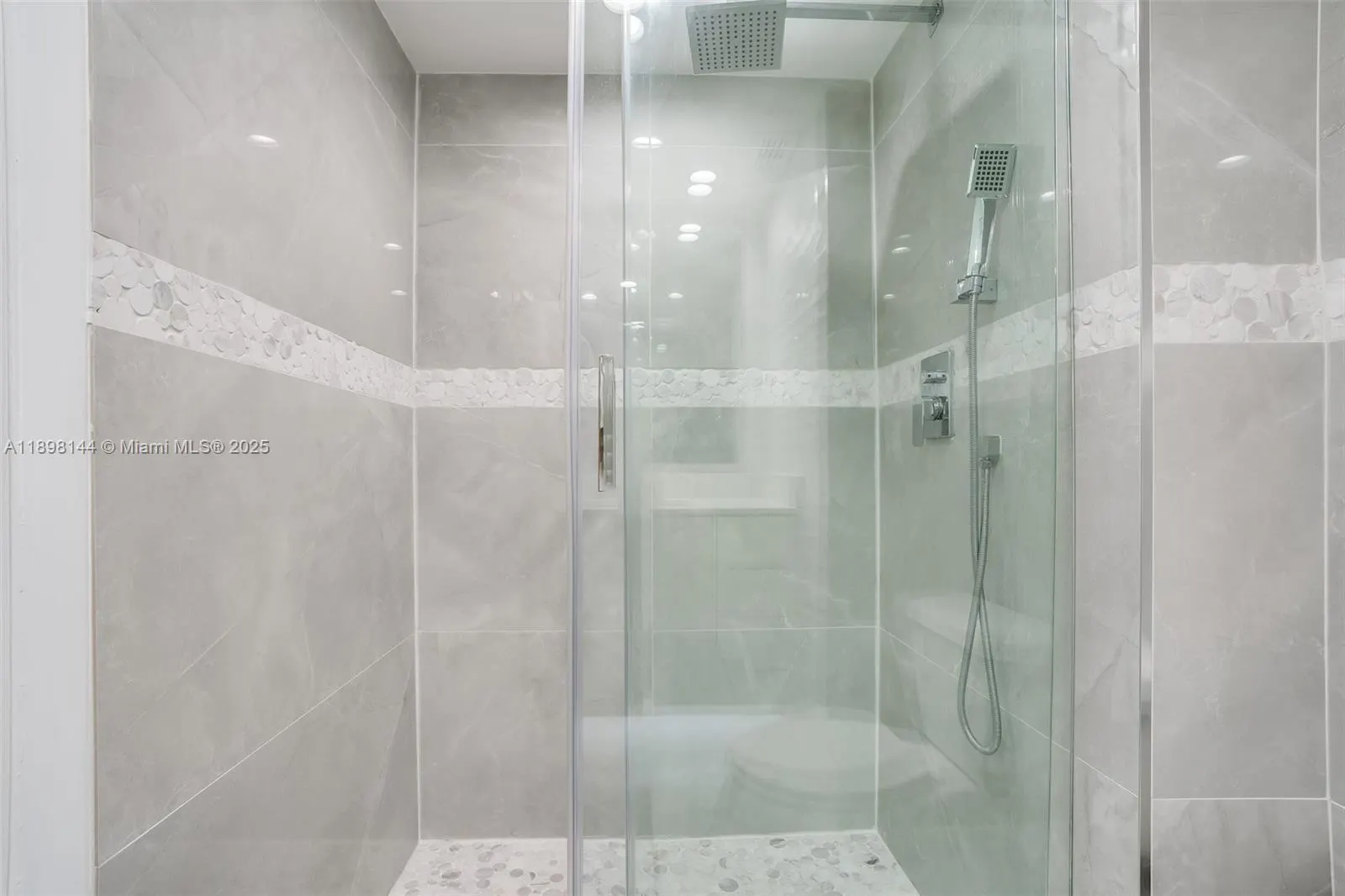 18071 Biscayne Blvd, #1204