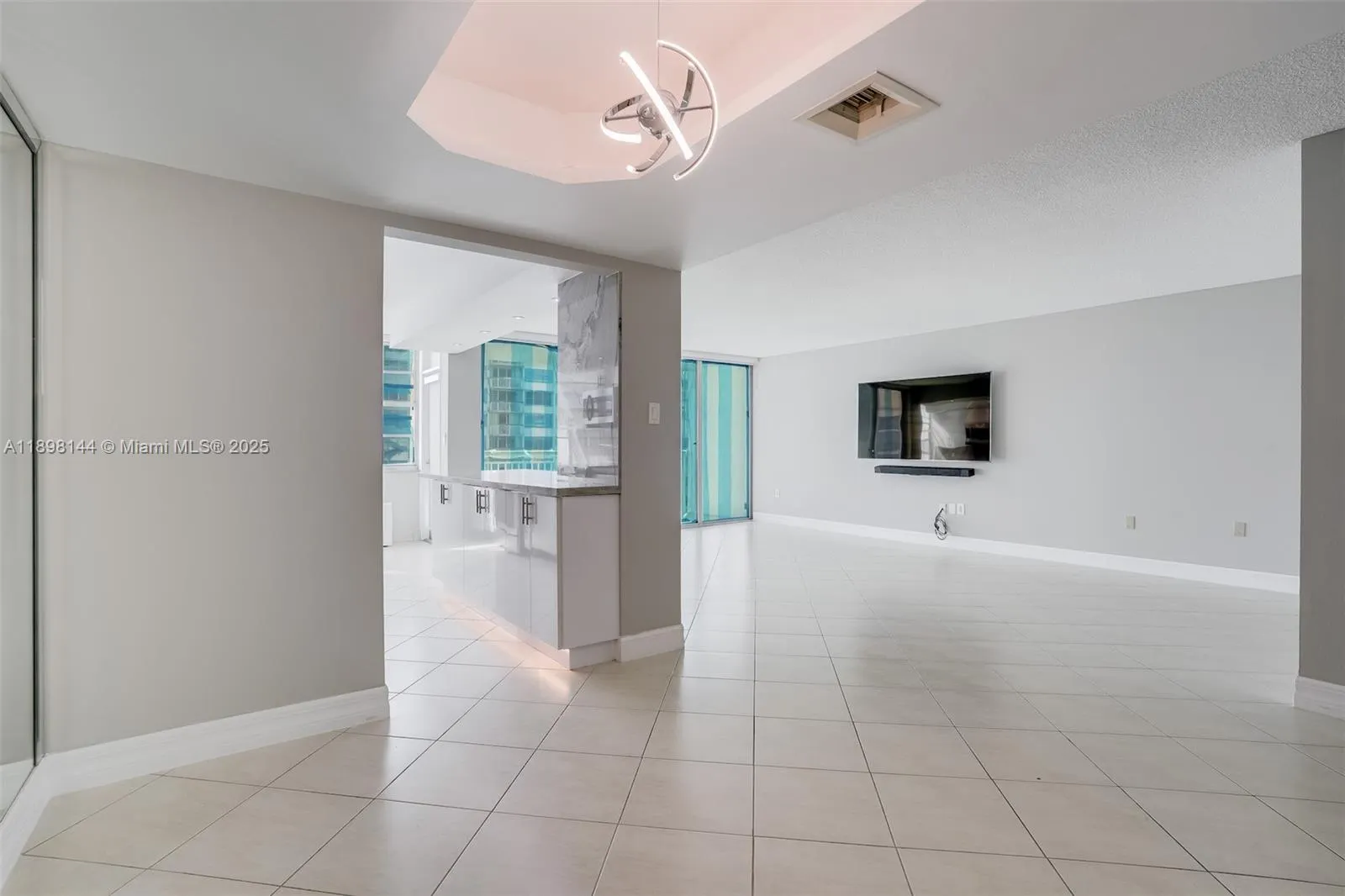 18071 Biscayne Blvd, #1204