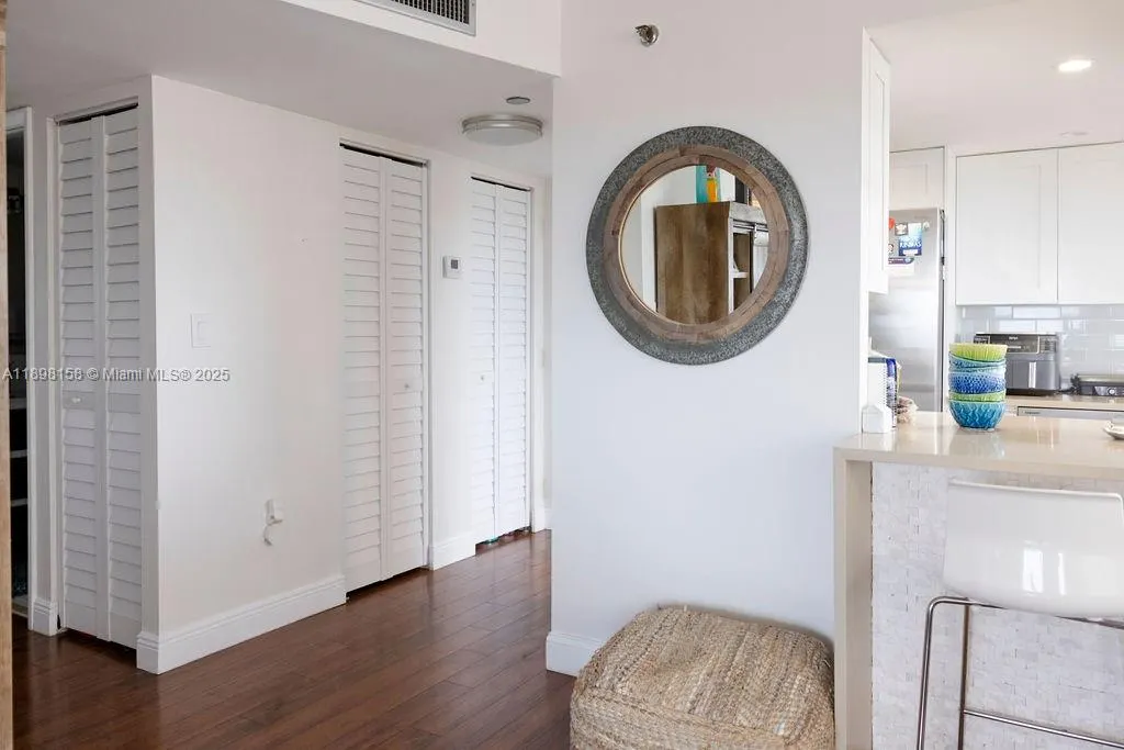 1300 St Charles Place, #PH12