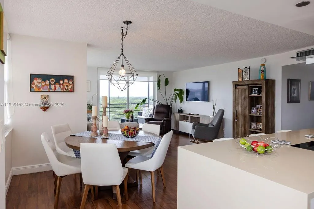 1300 St Charles Place, #PH12