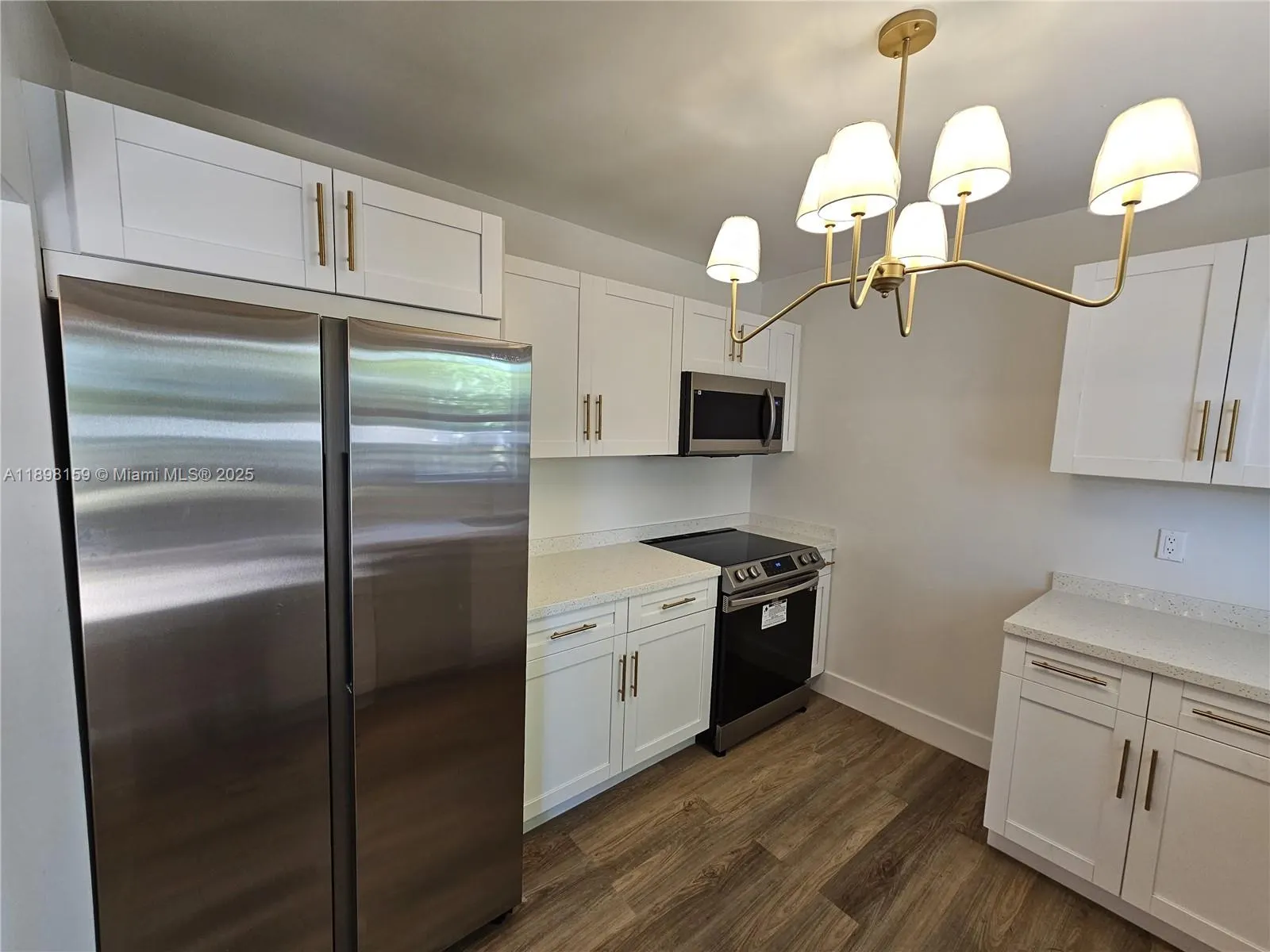 1915 Normandy Dr