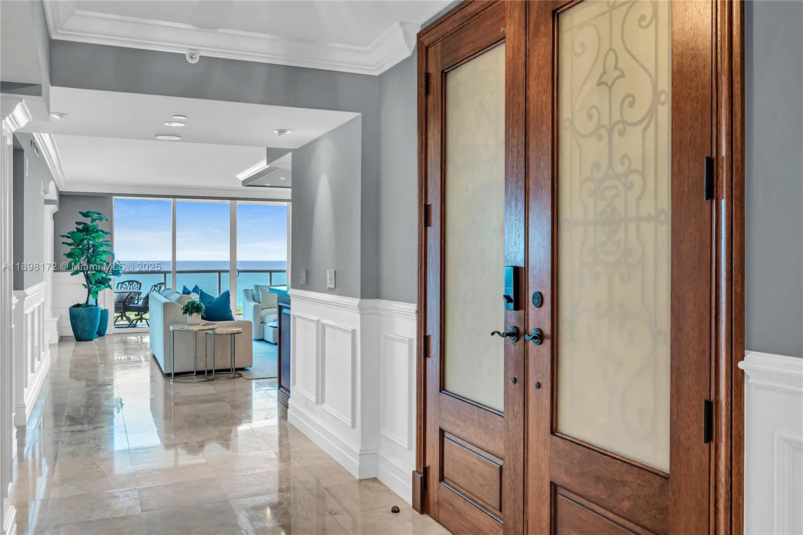 20201 E Country Club Dr, #1907