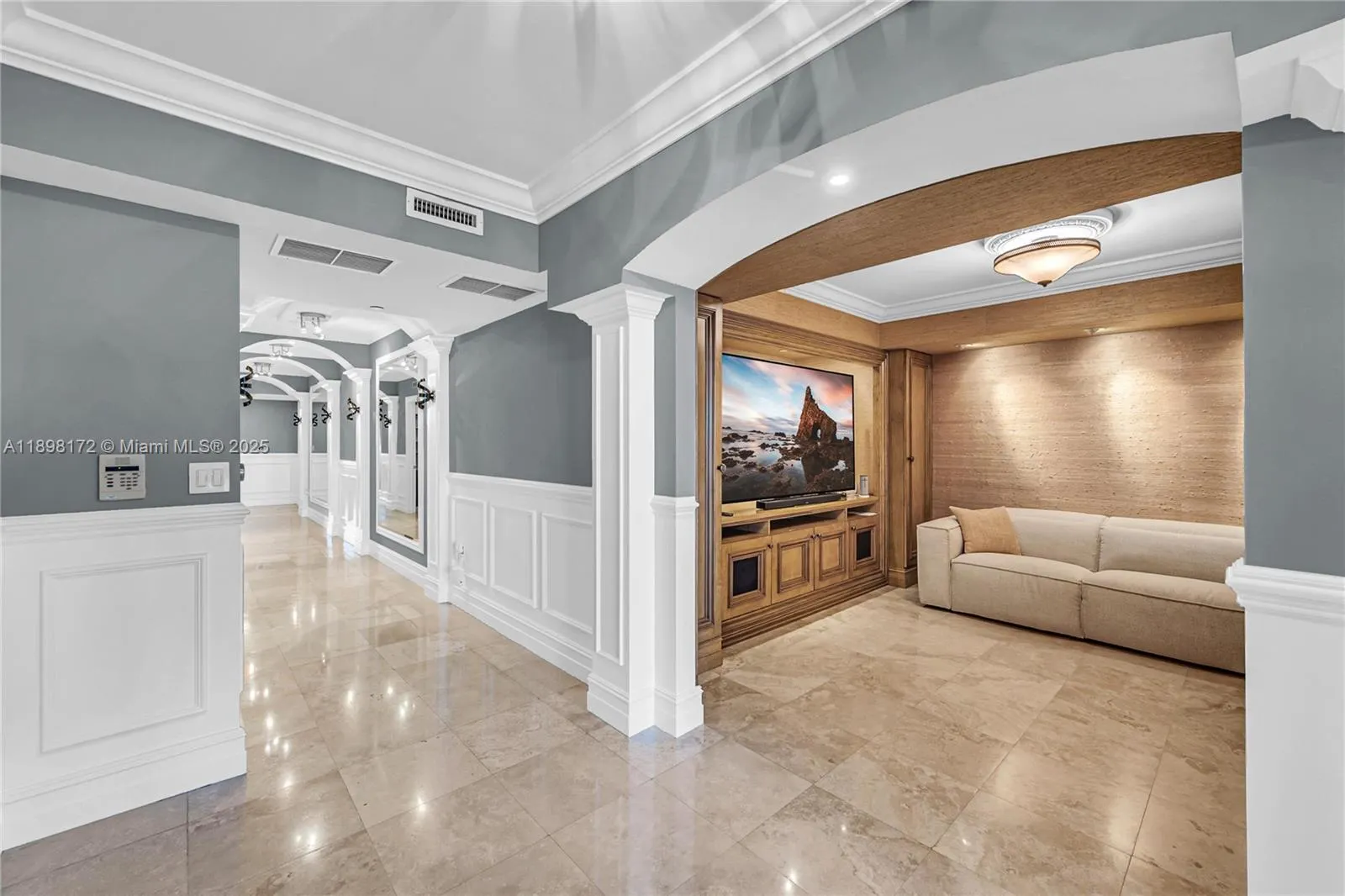 20201 E Country Club Dr, #1907