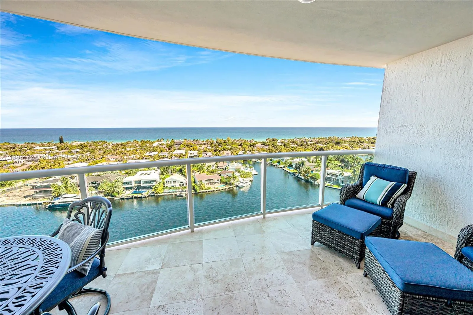 20201 E Country Club Dr, #1907