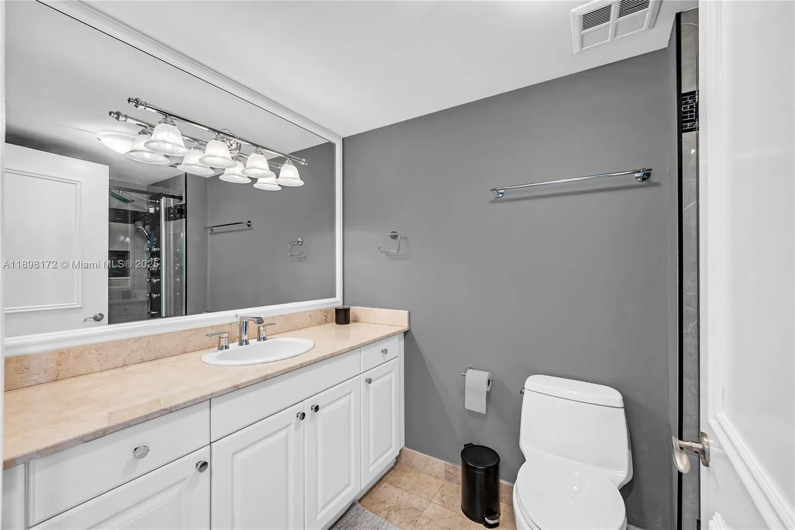 20201 E Country Club Dr, #1907