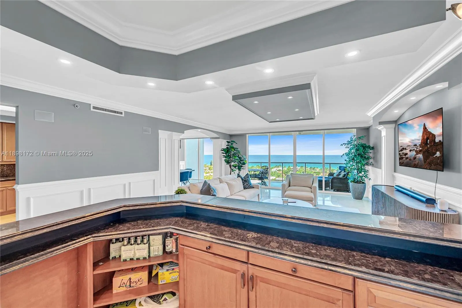 20201 E Country Club Dr, #1907