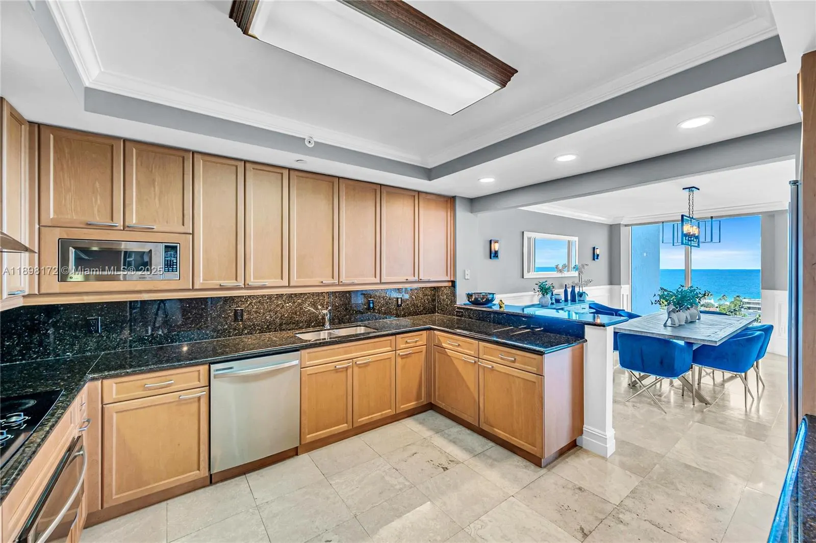 20201 E Country Club Dr, #1907