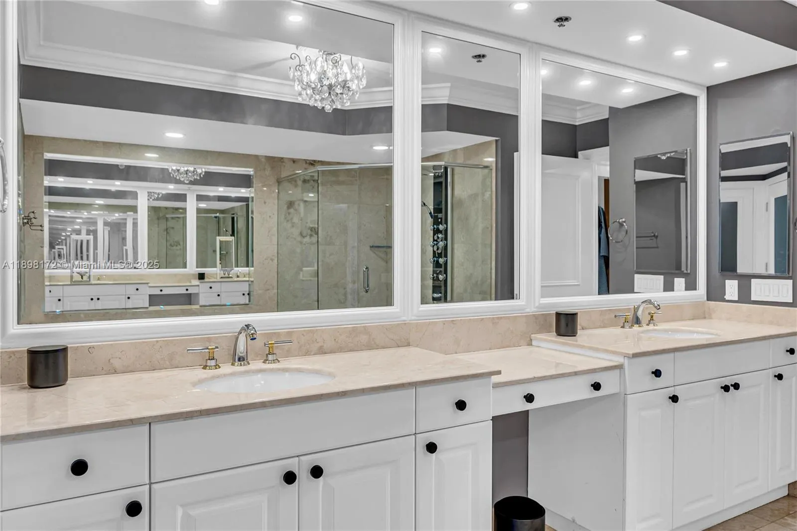 20201 E Country Club Dr, #1907