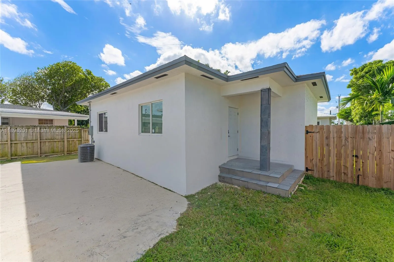 3840 SW 91st Ave