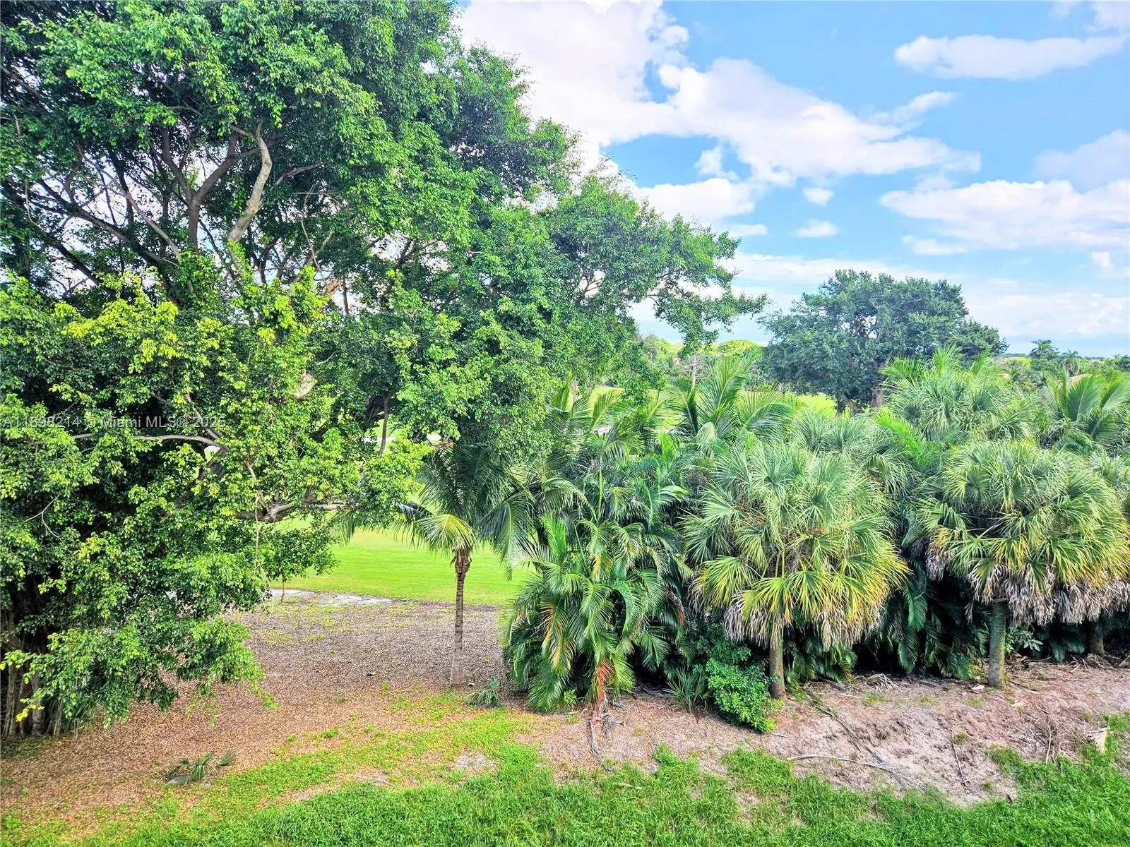 6085 Balboa Cir, #403