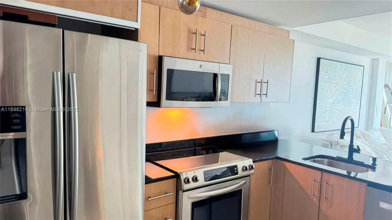 10275 Collins Ave, #802