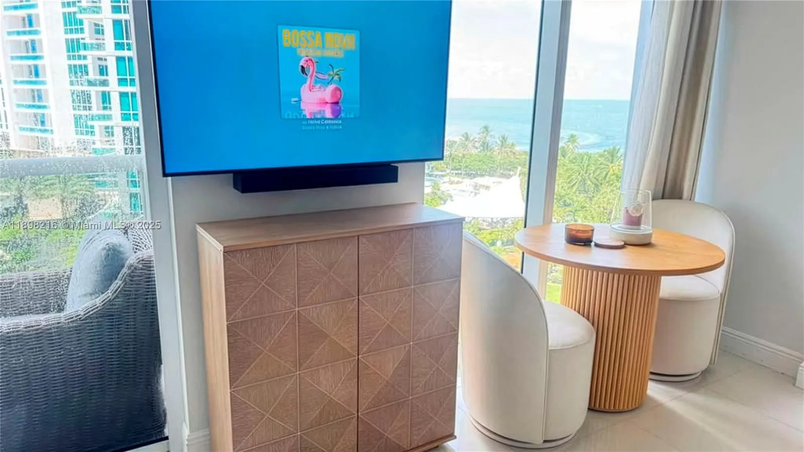 10275 Collins Ave, #802