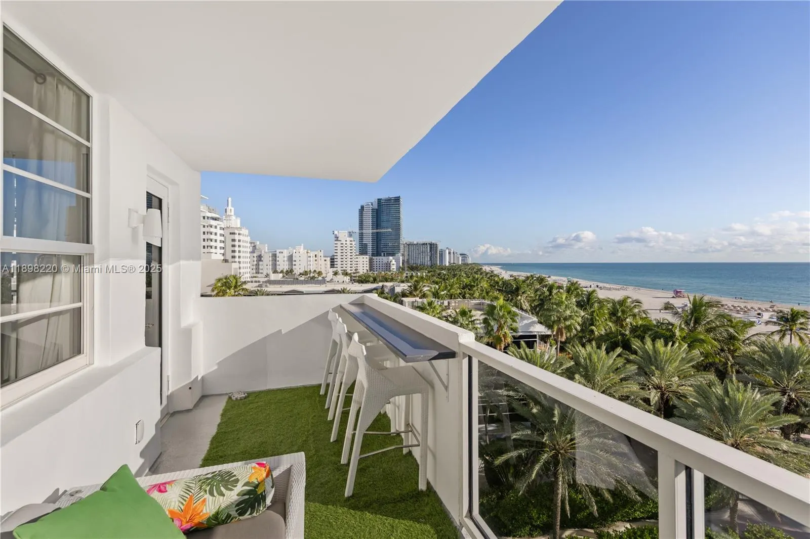 100 Lincoln Rd, #747