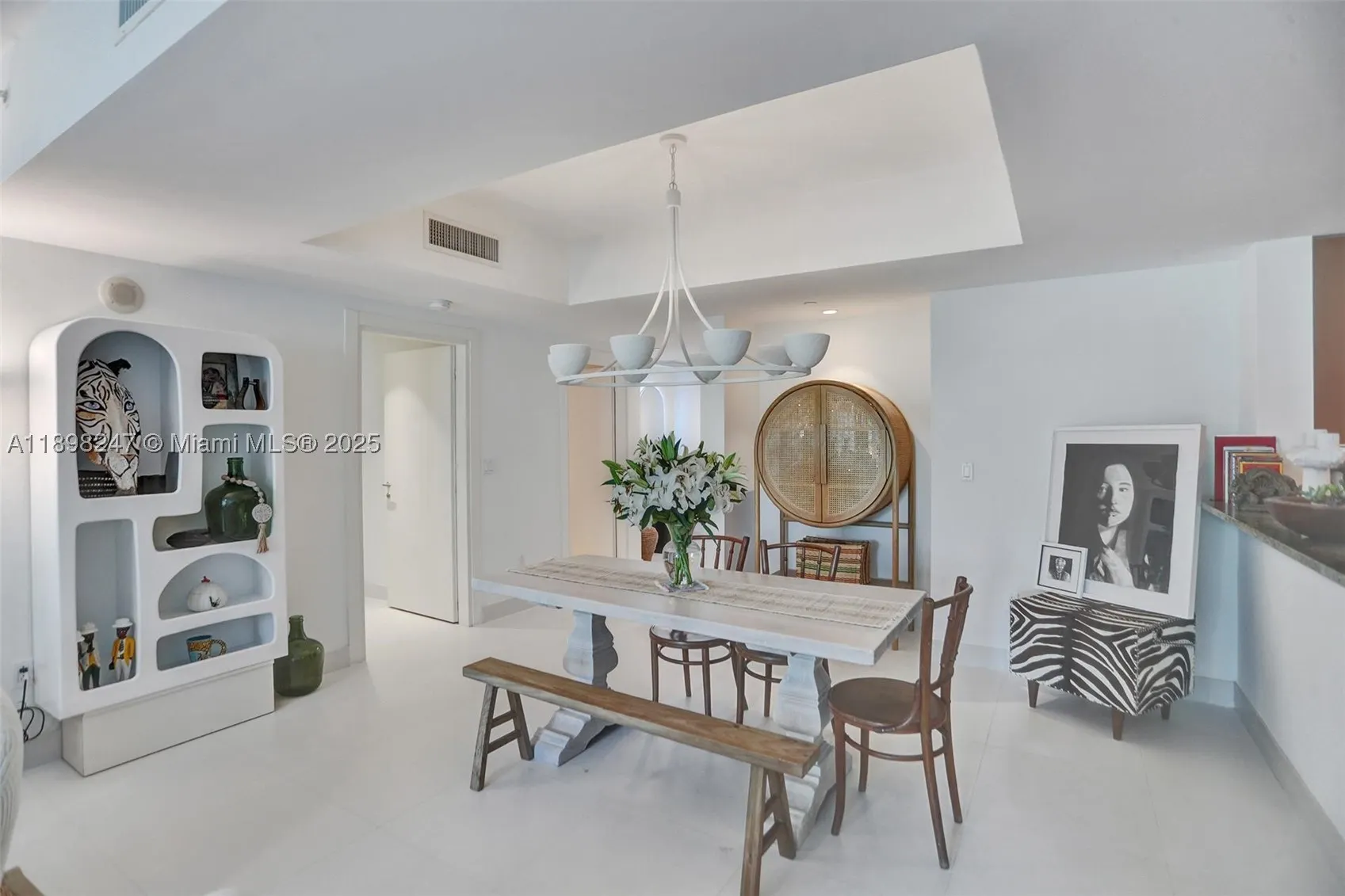 2627 S Bayshore Dr #506