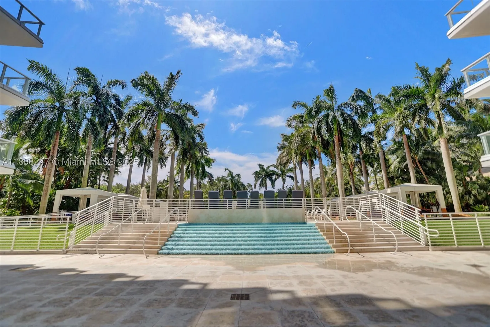 2627 S Bayshore Dr #506