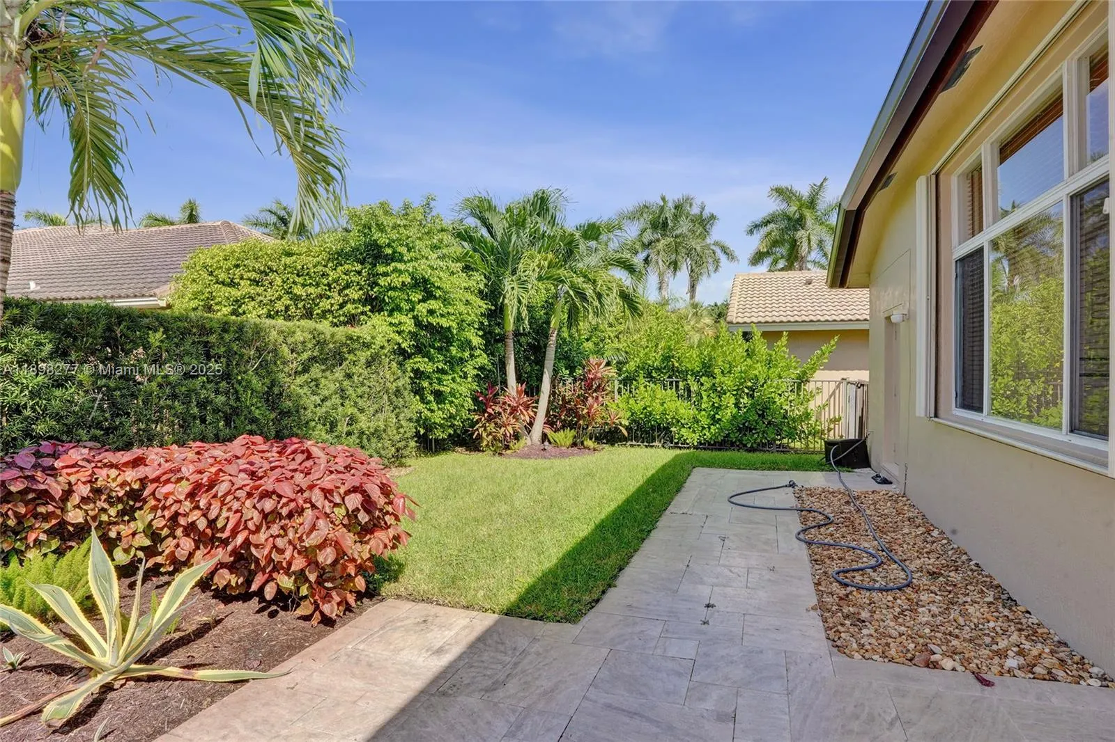 2553 Jardin Mnr