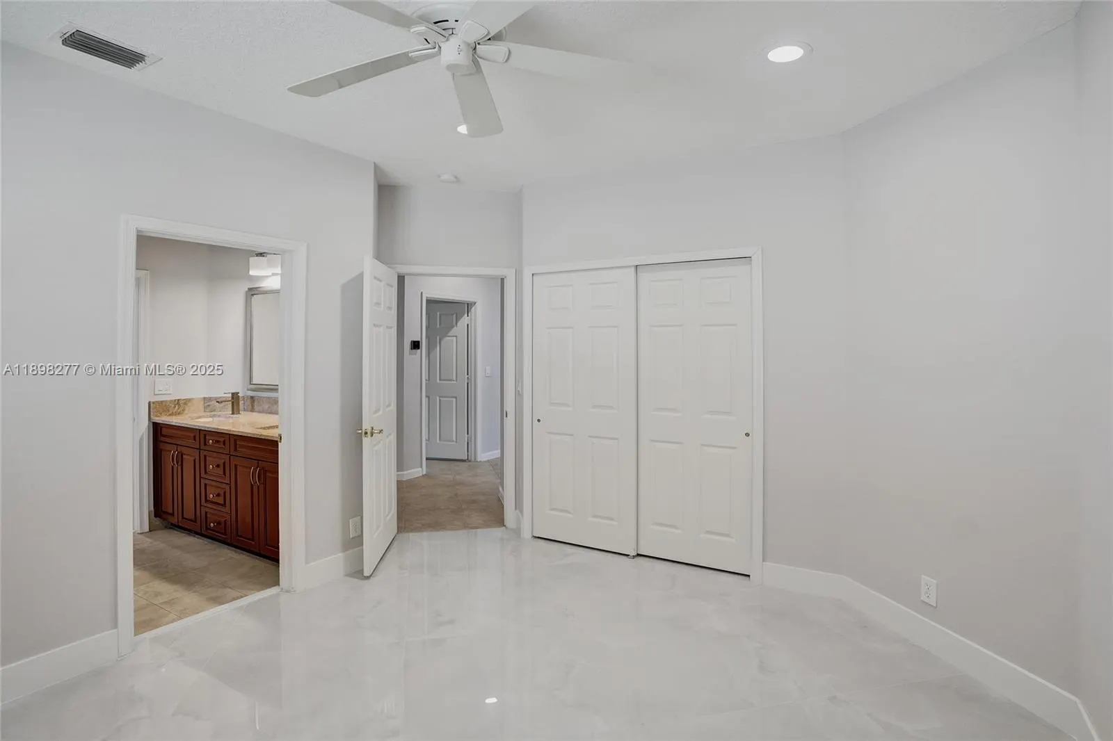 2553 Jardin Mnr