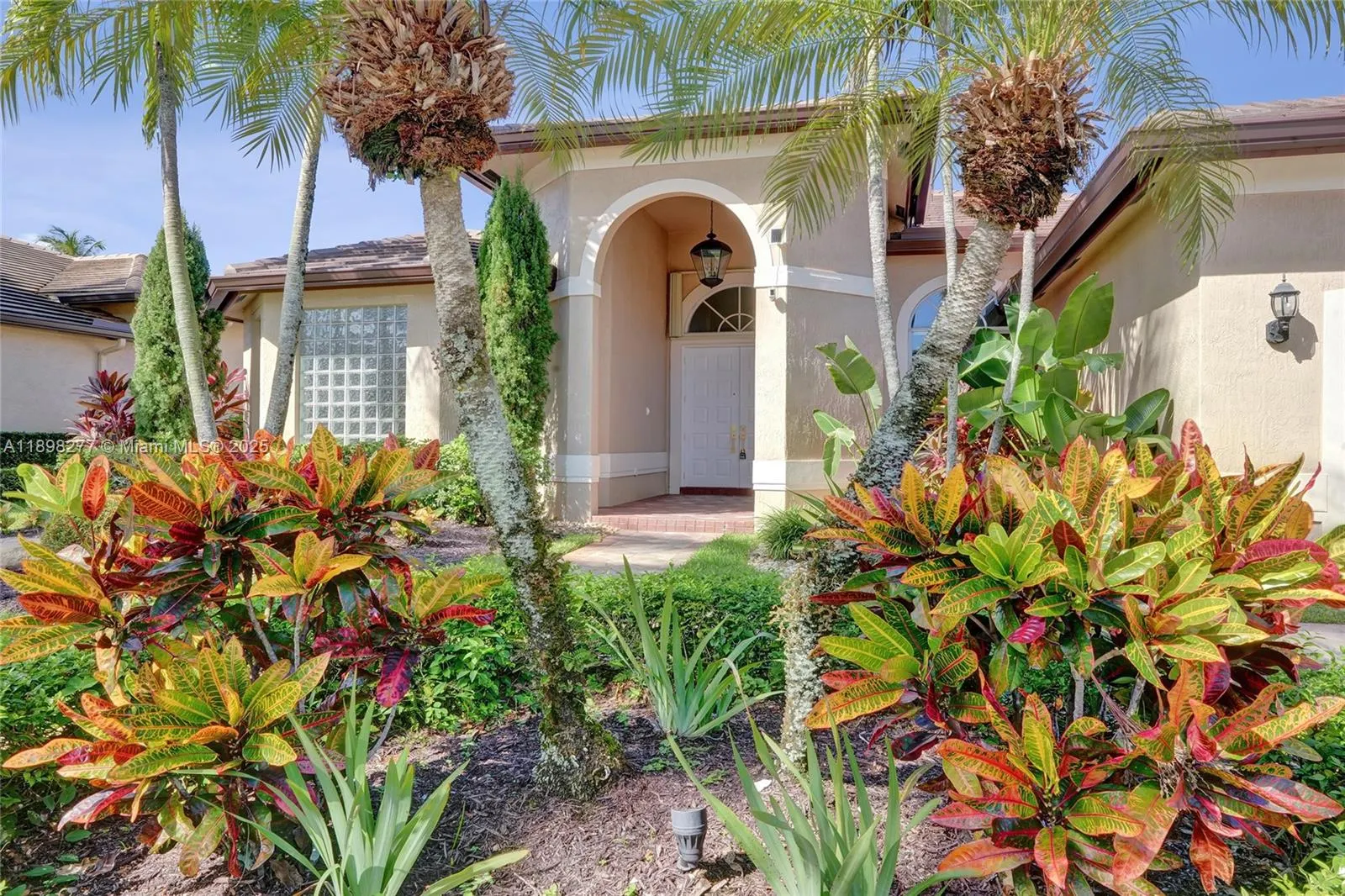 2553 Jardin Mnr