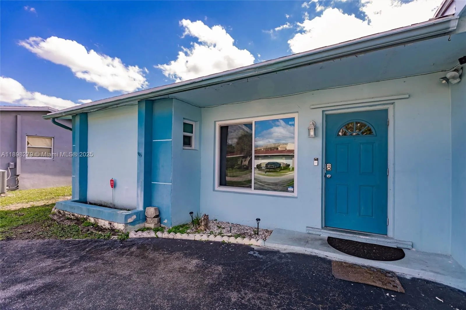 8480 NW 29th St
