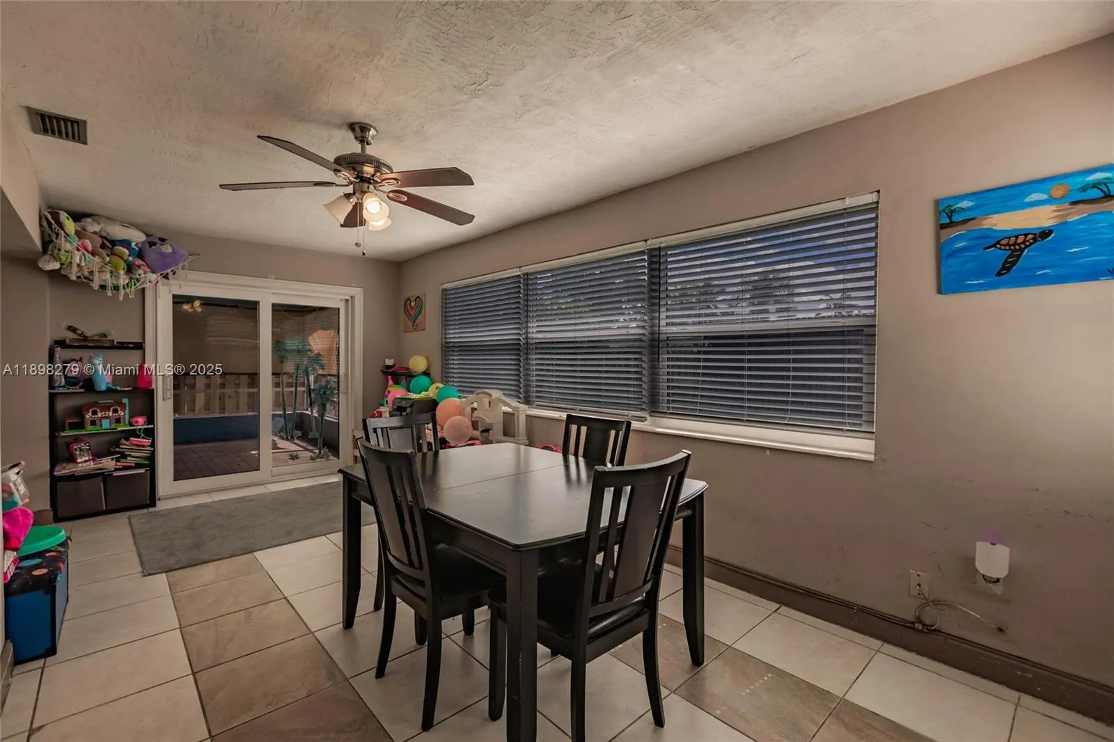 8480 NW 29th St