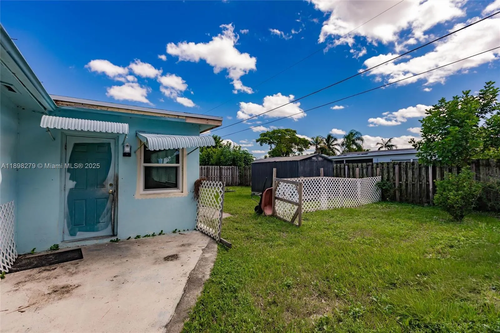 8480 NW 29th St