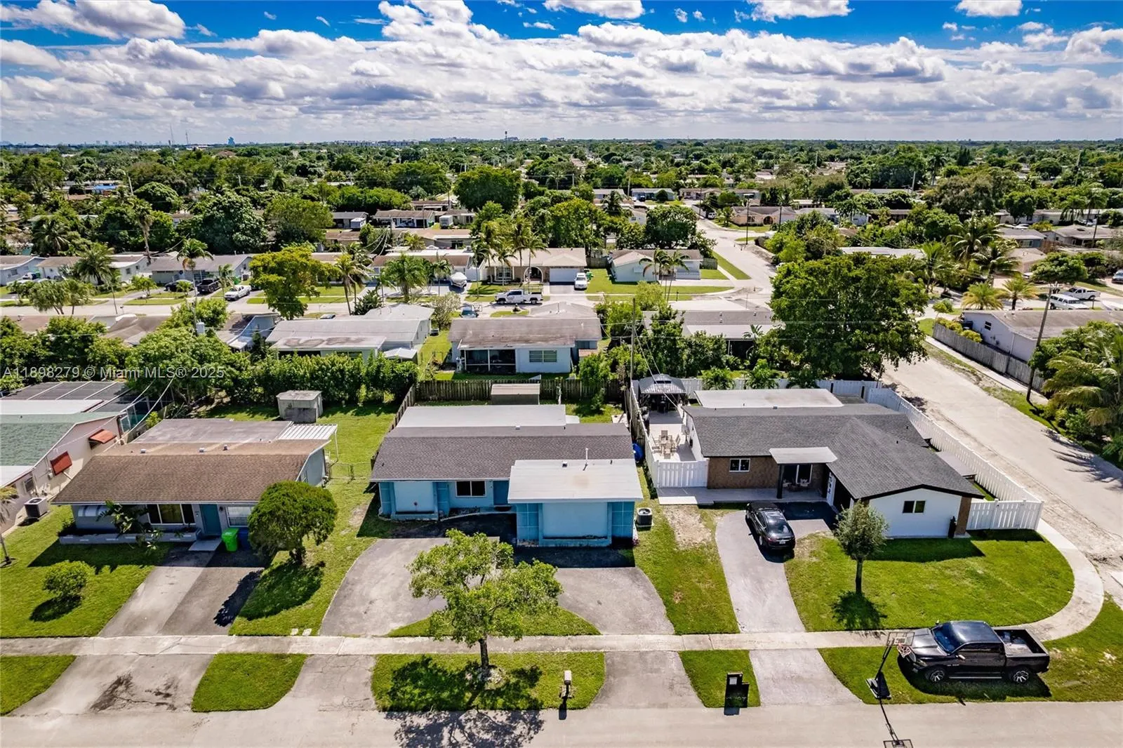 8480 NW 29th St