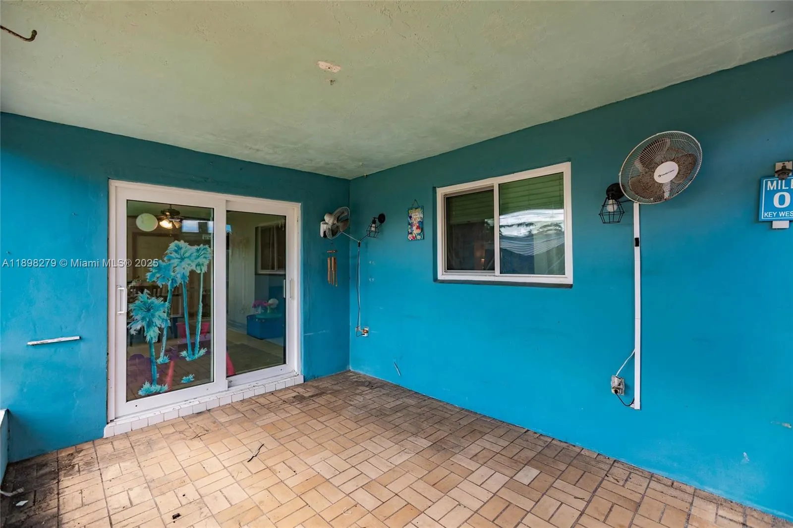 8480 NW 29th St