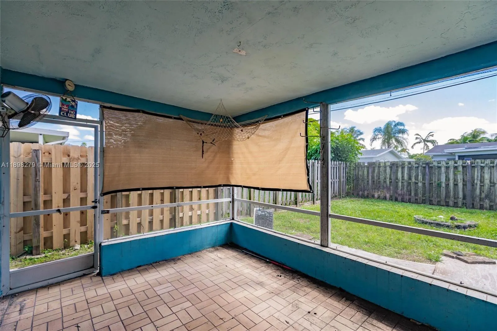 8480 NW 29th St