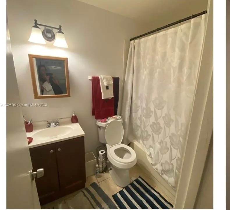 911 NE 209th Ter, #202