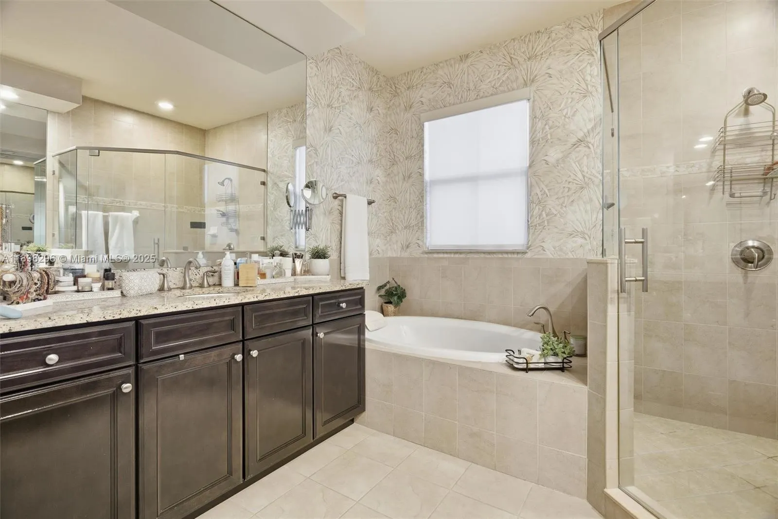 8870 NW 99th Path