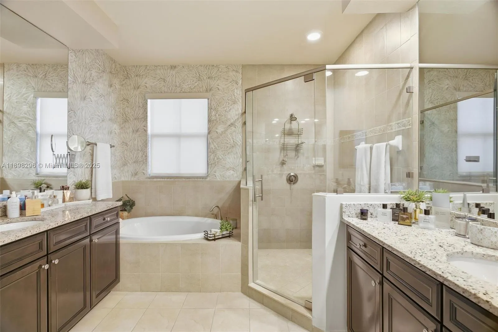 8870 NW 99th Path