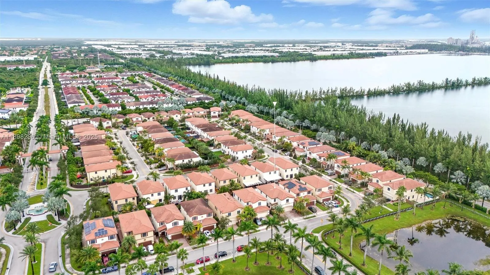 8870 NW 99th Path