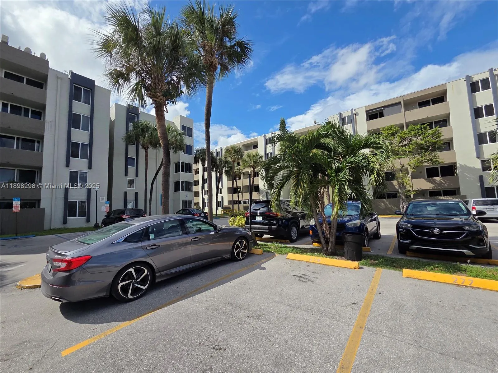 10000 NW 80th Ct, #2301