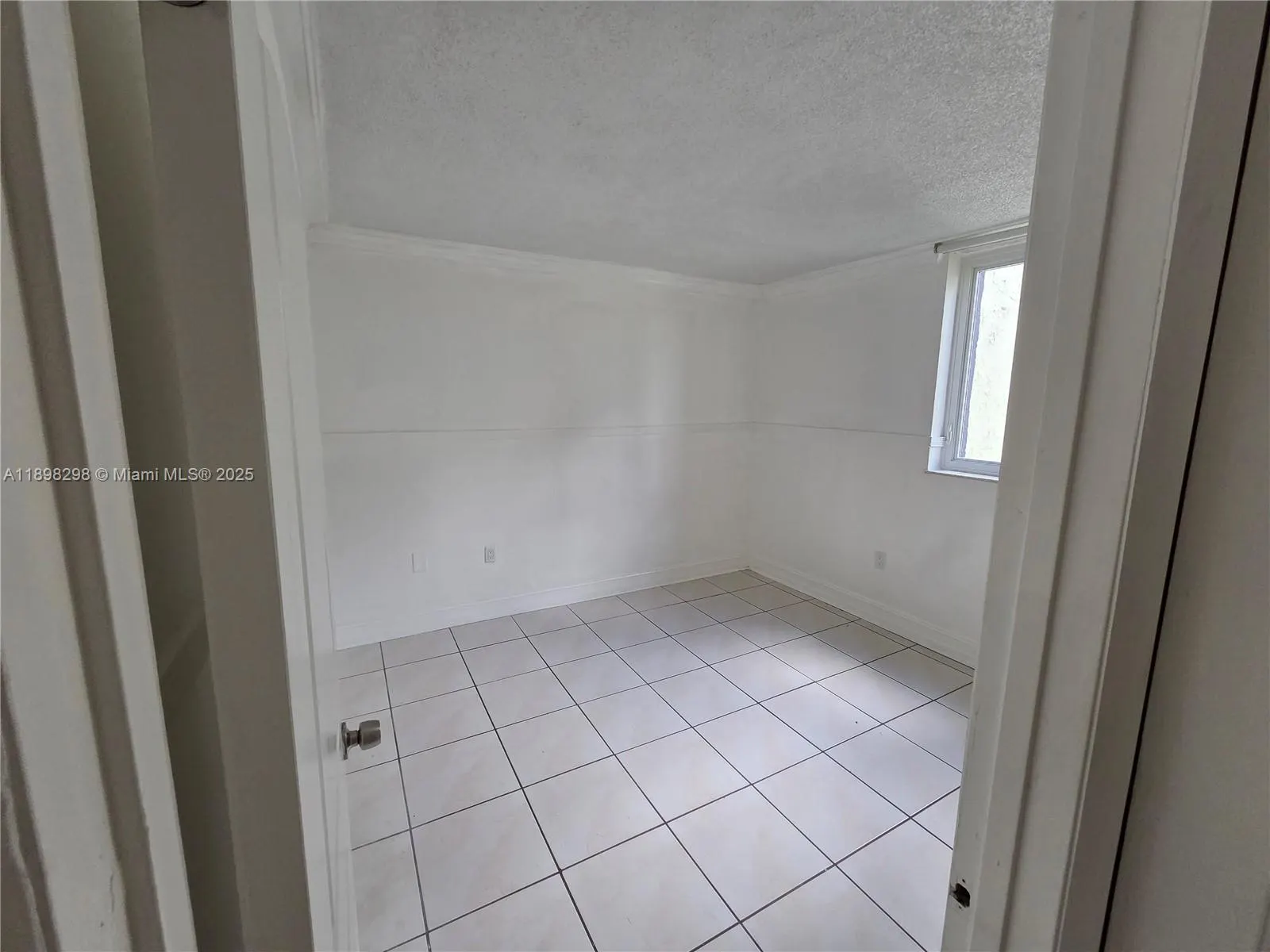 10000 NW 80th Ct, #2301