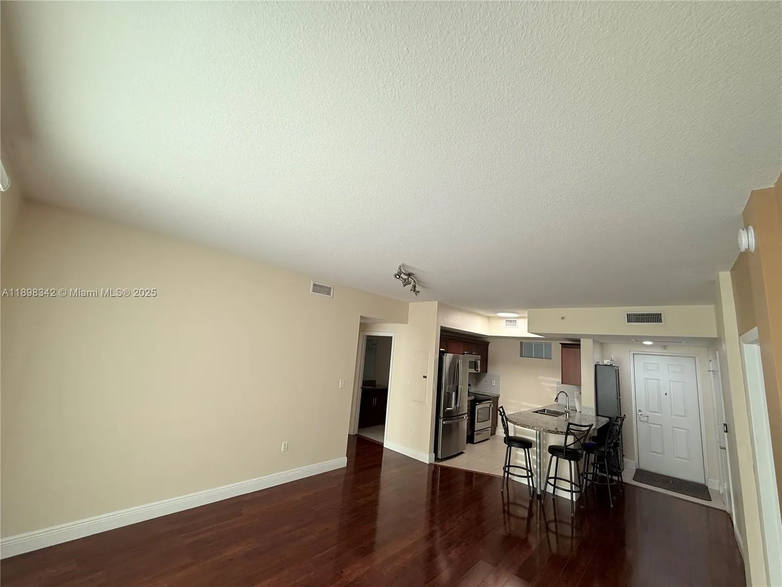 7275 SW 90th Way, #411