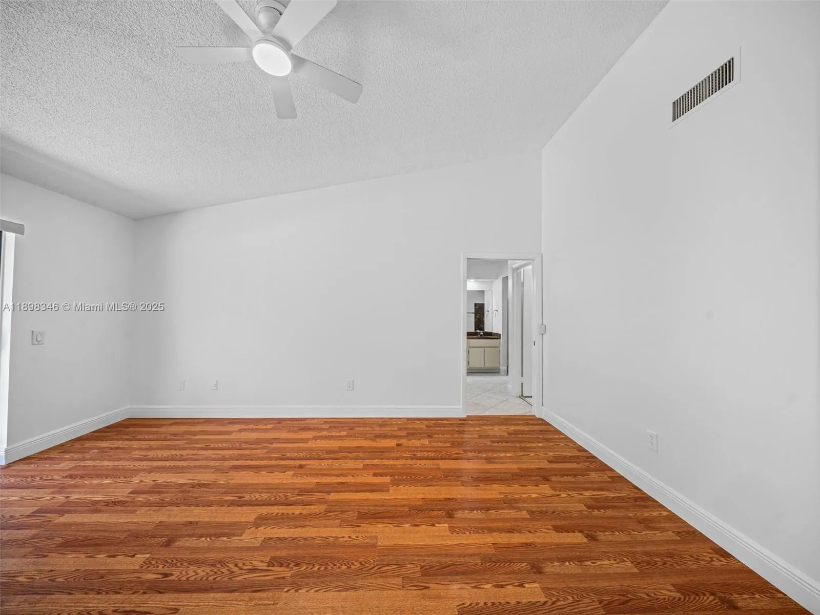15531 SW 54 TE